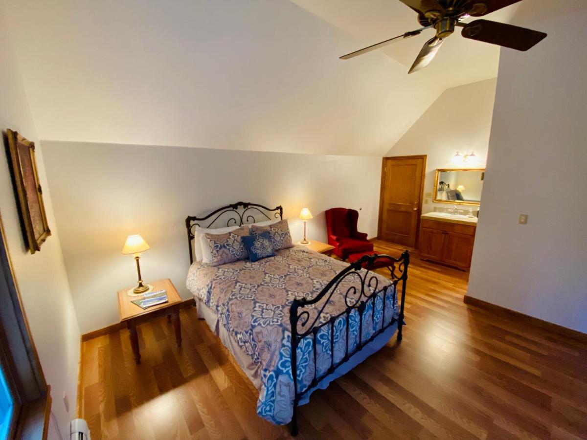 Apple Orchard Bed & Breakfast Hermosa