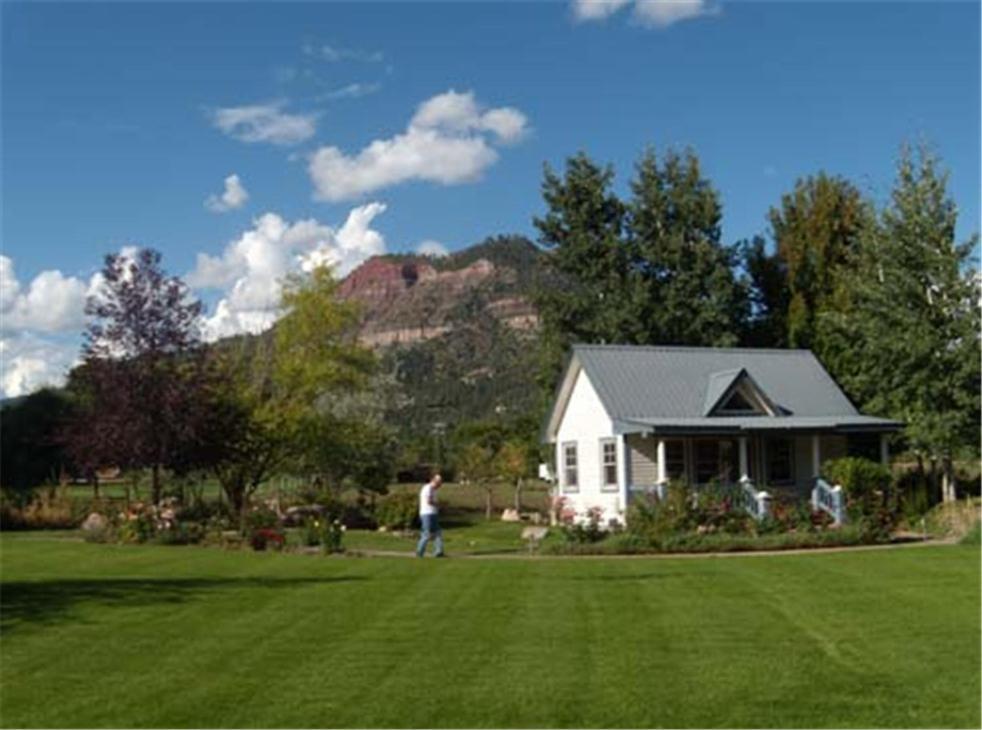 Apple Orchard Bed & Breakfast 3*