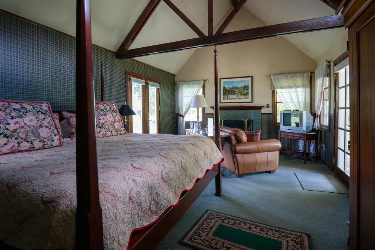 Apple Orchard Bed & Breakfast Hermosa